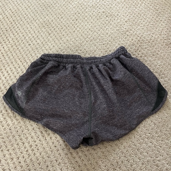 Lululemon hotty hot short - Picture 2 of 2